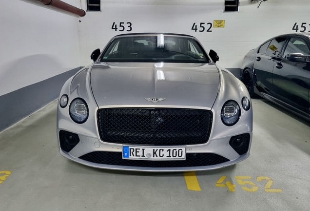 Bentley Continental GTC V8 S 2023