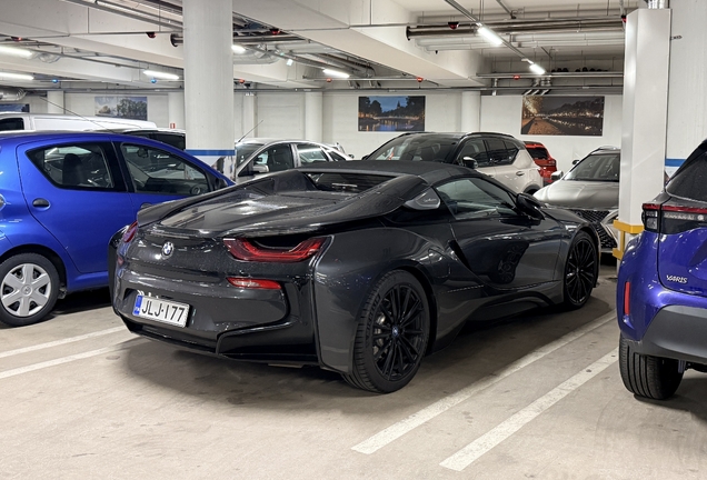 BMW i8 Roadster