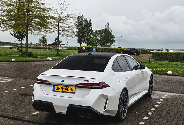 BMW M5 G90