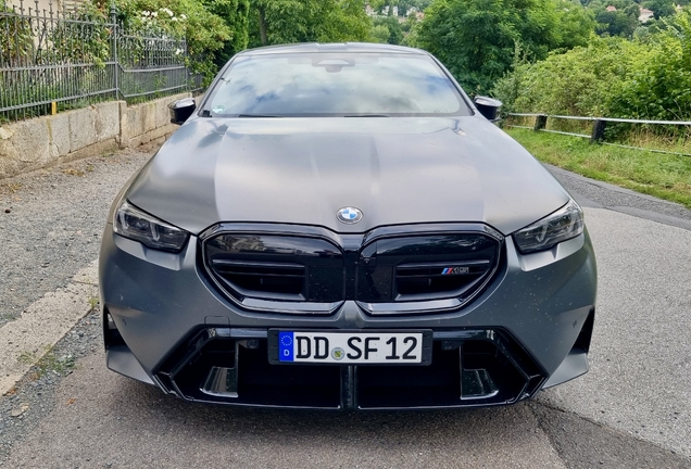 BMW M5 G90