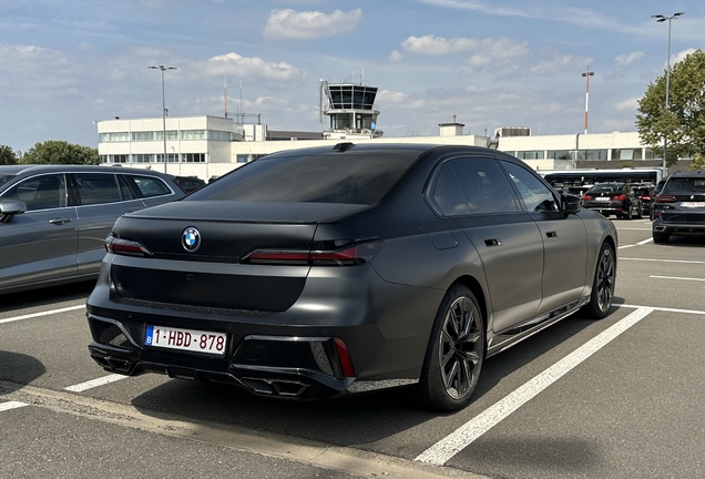 BMW M760e xDrive