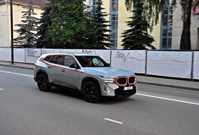 BMW XM G09 Label Red