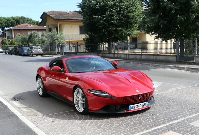 Ferrari Roma Spider