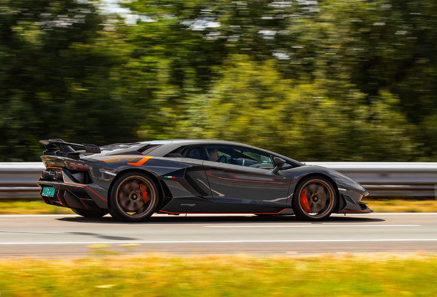 Lamborghini Aventador LP770-4 SVJ