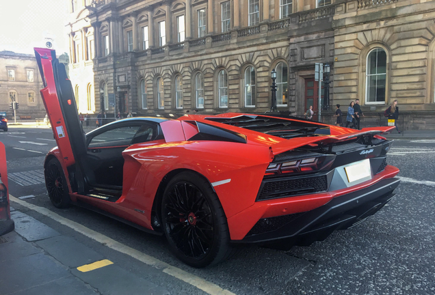 Lamborghini Aventador S LP740-4