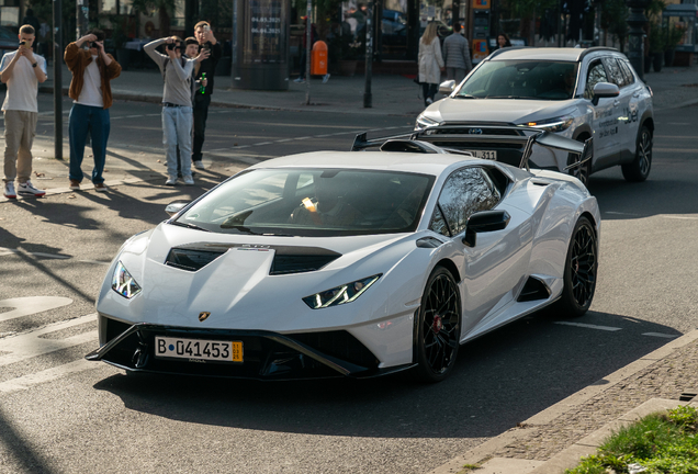 Lamborghini Huracán LP640-2 STO