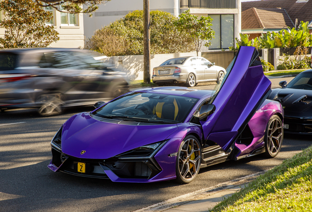 Lamborghini Revuelto