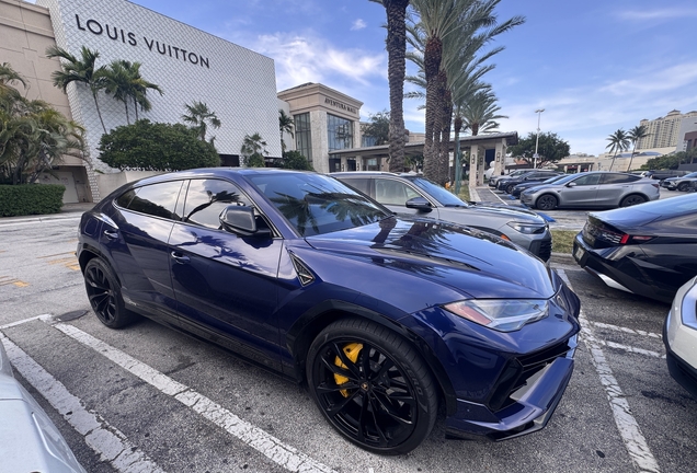 Lamborghini Urus S