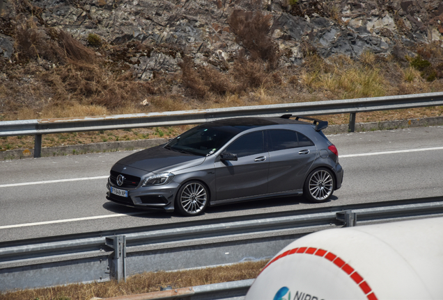 Mercedes-AMG A 45 W176 2015