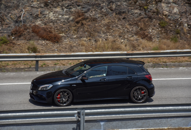 Mercedes-AMG A 45 W176 2015