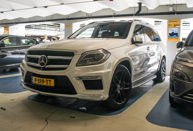Mercedes-Benz GL 63 AMG X166