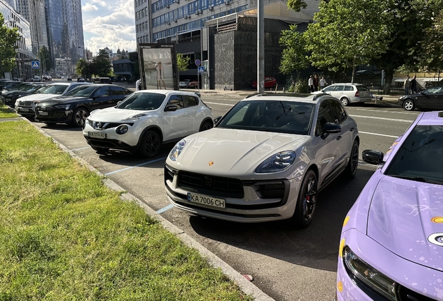 Porsche 95B Macan GTS MkIII