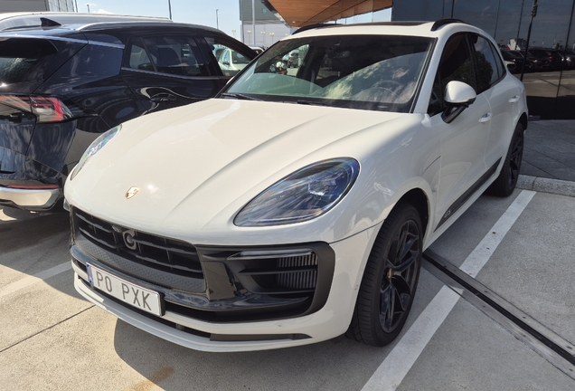 Porsche 95B Macan GTS MkIII