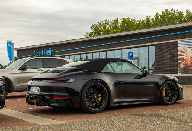 Porsche 992 Carrera 4 GTS Cabriolet MkI TechArt