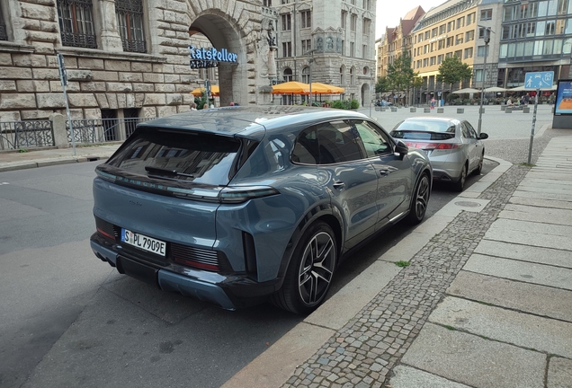 Porsche Cayenne Turbo Electric