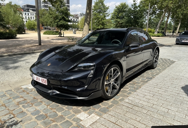 Porsche Taycan Turbo S Cross Turismo MkI