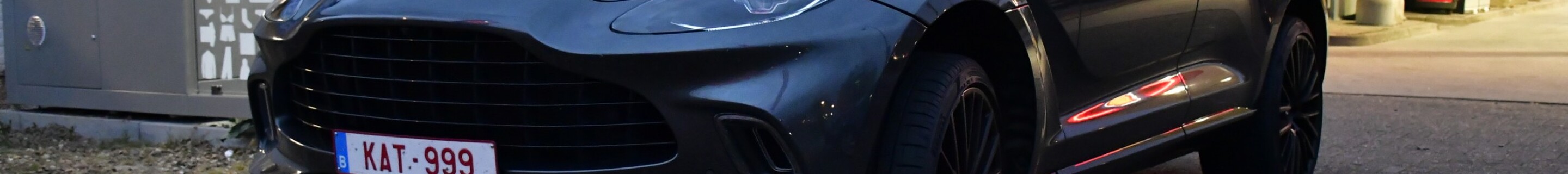 Aston Martin DBX
