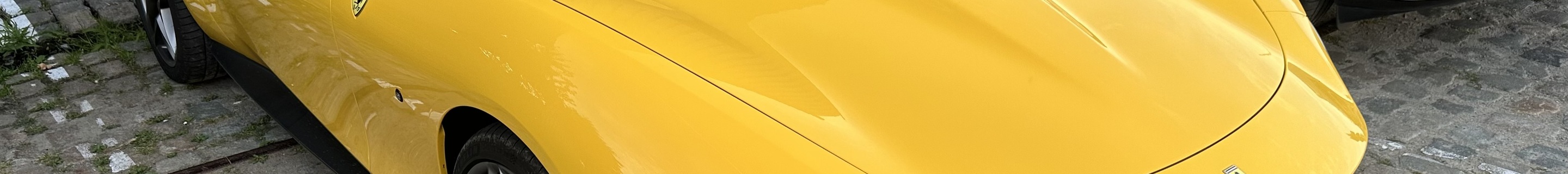 Ferrari Roma Spider