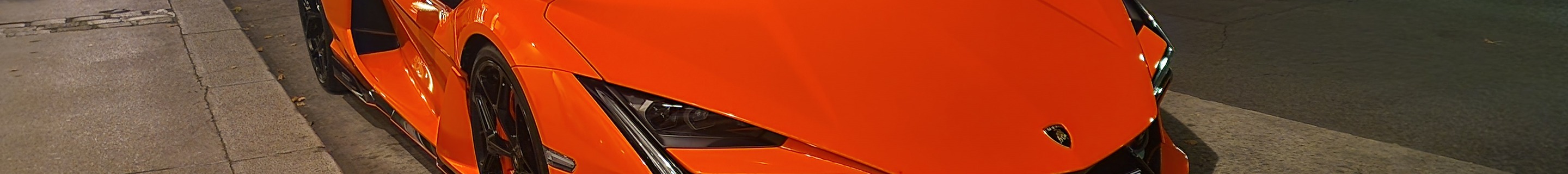 Lamborghini Revuelto