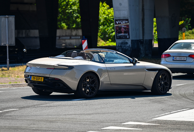 Aston Martin DB11 V8 Volante