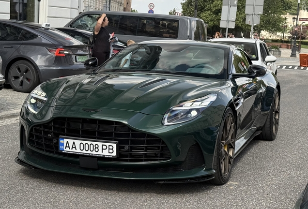 Aston Martin DB12