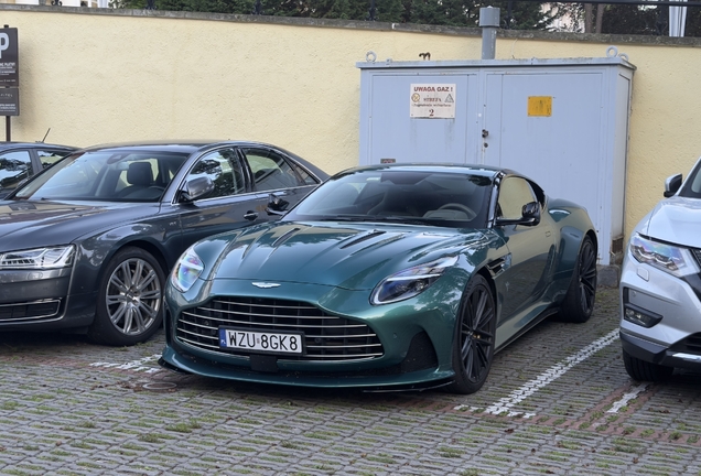 Aston Martin DB12