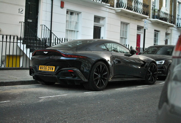 Aston Martin V8 Vantage 2018