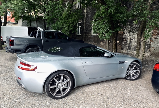 Aston Martin V8 Vantage Roadster
