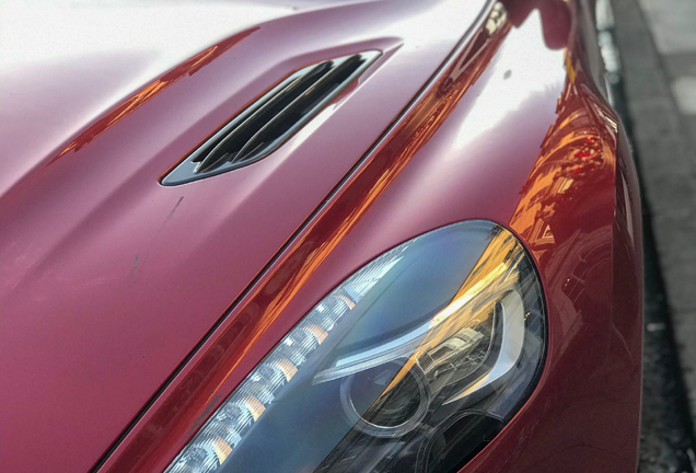 Aston Martin Vanquish S 2017
