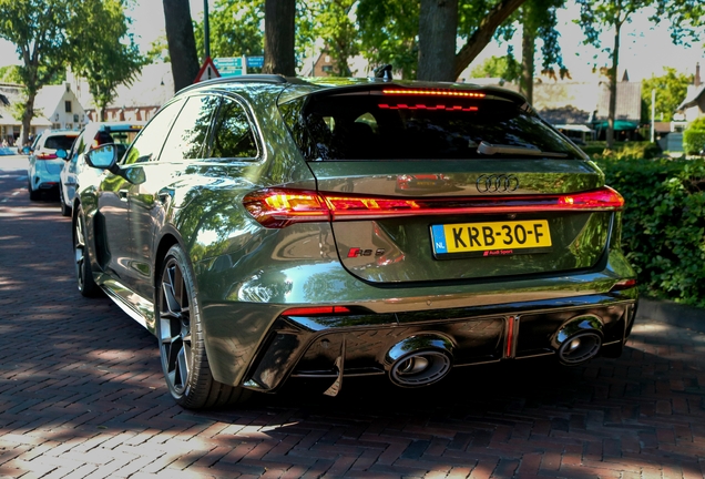 Audi RS5 Avant B10