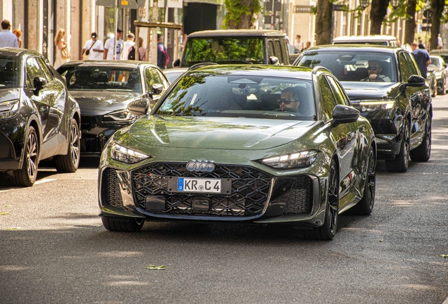 Audi RS5 Avant B10