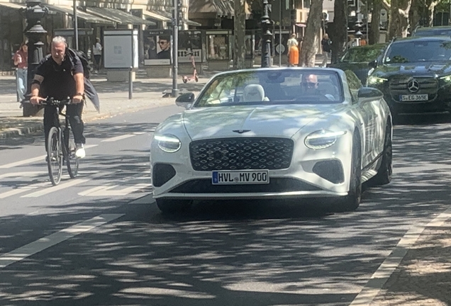 Bentley Continental GTC Mulliner 2025