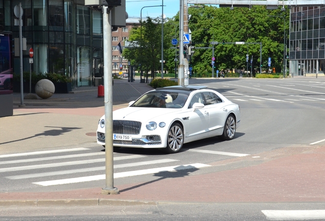 Bentley Flying Spur Hybrid Azure