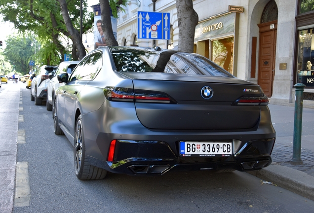 BMW M760e xDrive