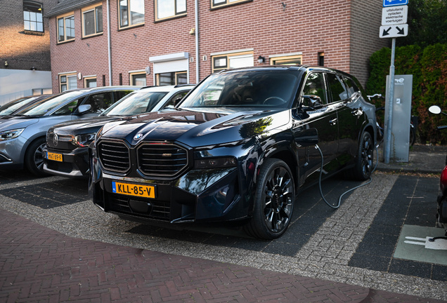 BMW XM G09