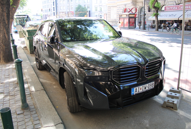 BMW XM G09