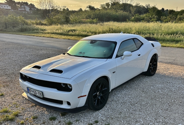 Dodge Challenger SRT Hellcat Widebody