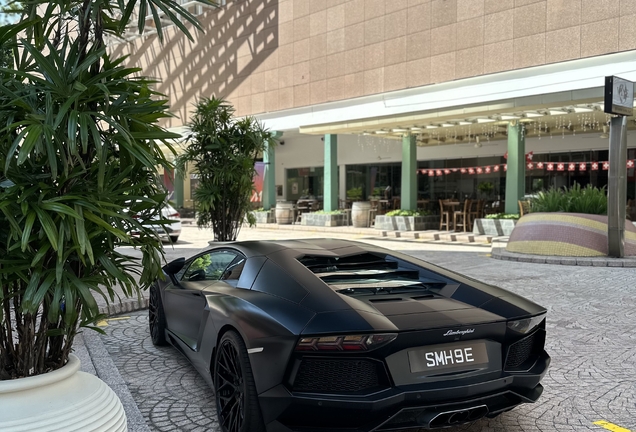 Lamborghini Aventador LP700-4