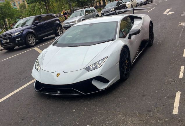 Lamborghini Huracán LP640-4 Performante