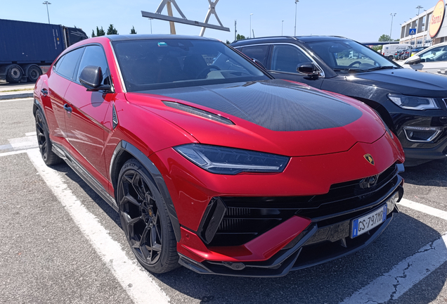 Lamborghini Urus Performante