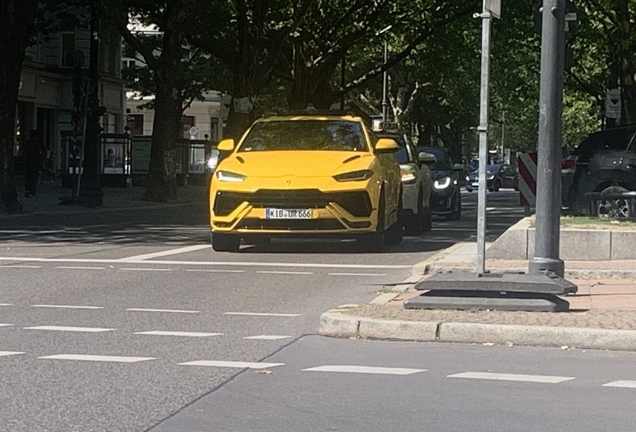 Lamborghini Urus S