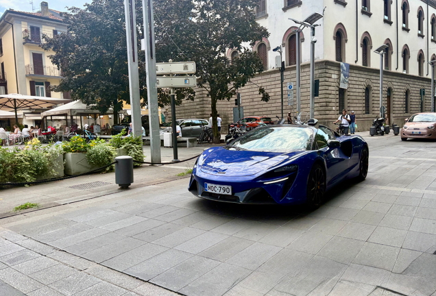 McLaren Artura Spider