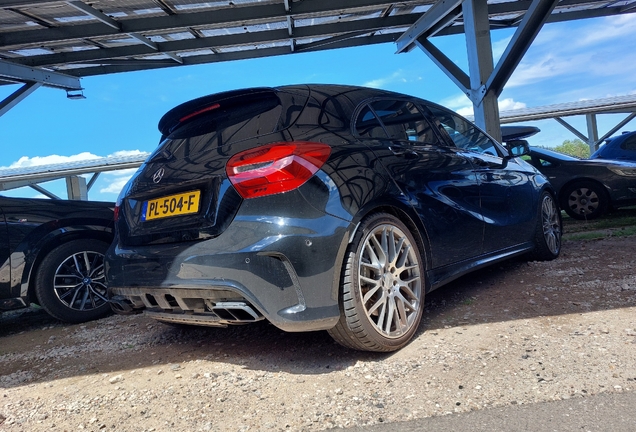 Mercedes-AMG A 45 W176 2015