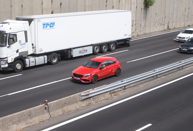 Mercedes-AMG A 45 W176 2015