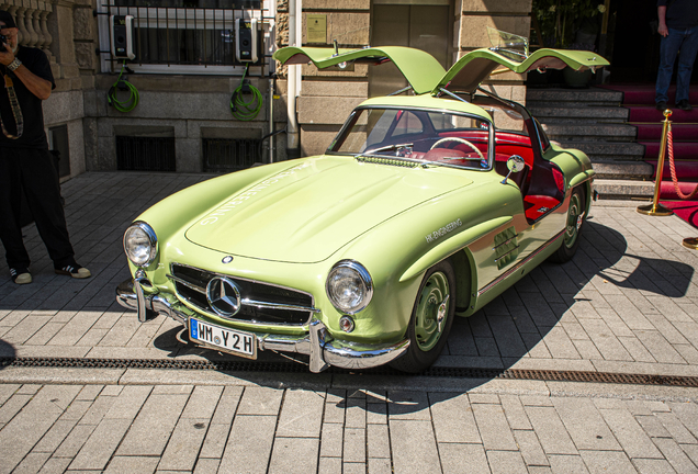 Mercedes-Benz 300SL Gullwing