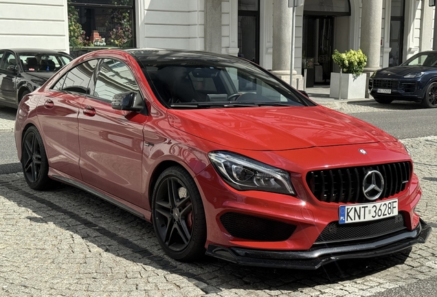 Mercedes-Benz CLA 45 AMG C117