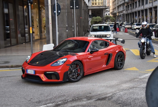 Porsche 718 Cayman GT4 RS Weissach Package