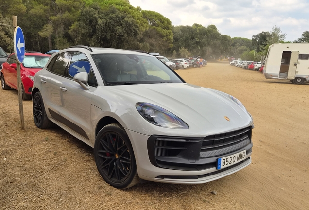 Porsche 95B Macan GTS MkIII