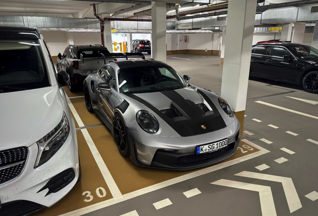 Porsche 992 GT3 RS MkI Weissach Package