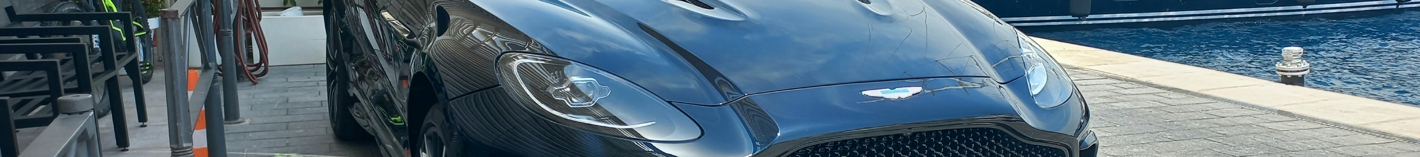 Aston Martin DBX S